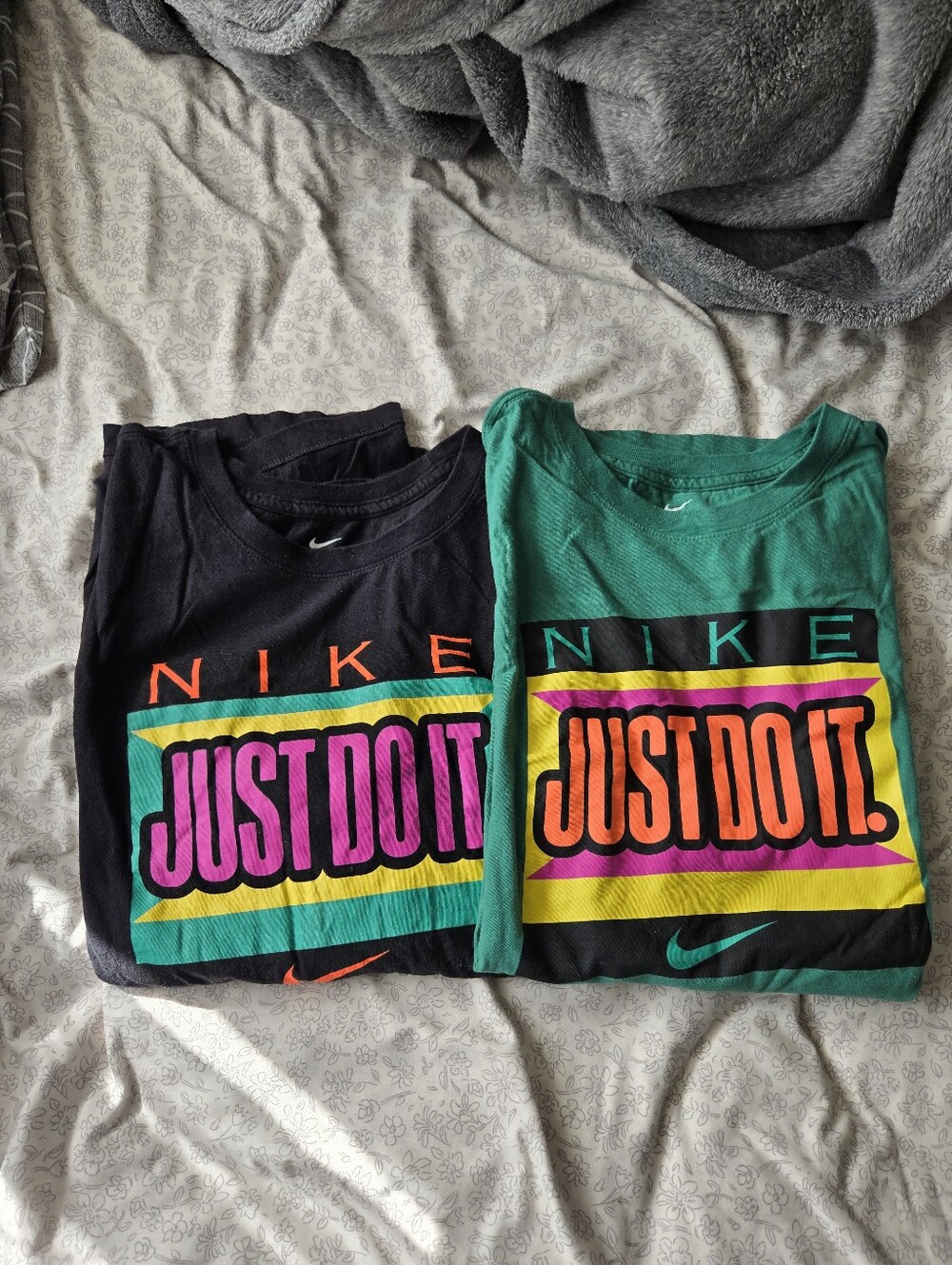 Nike Shirts (Set Of 2) - Picture 3 of 8